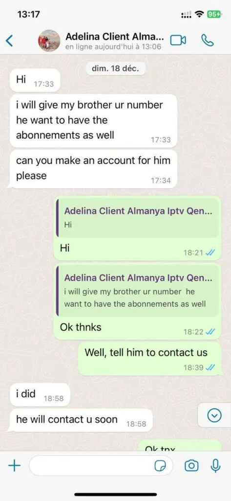 Multi-screen account configuration on WhatsApp